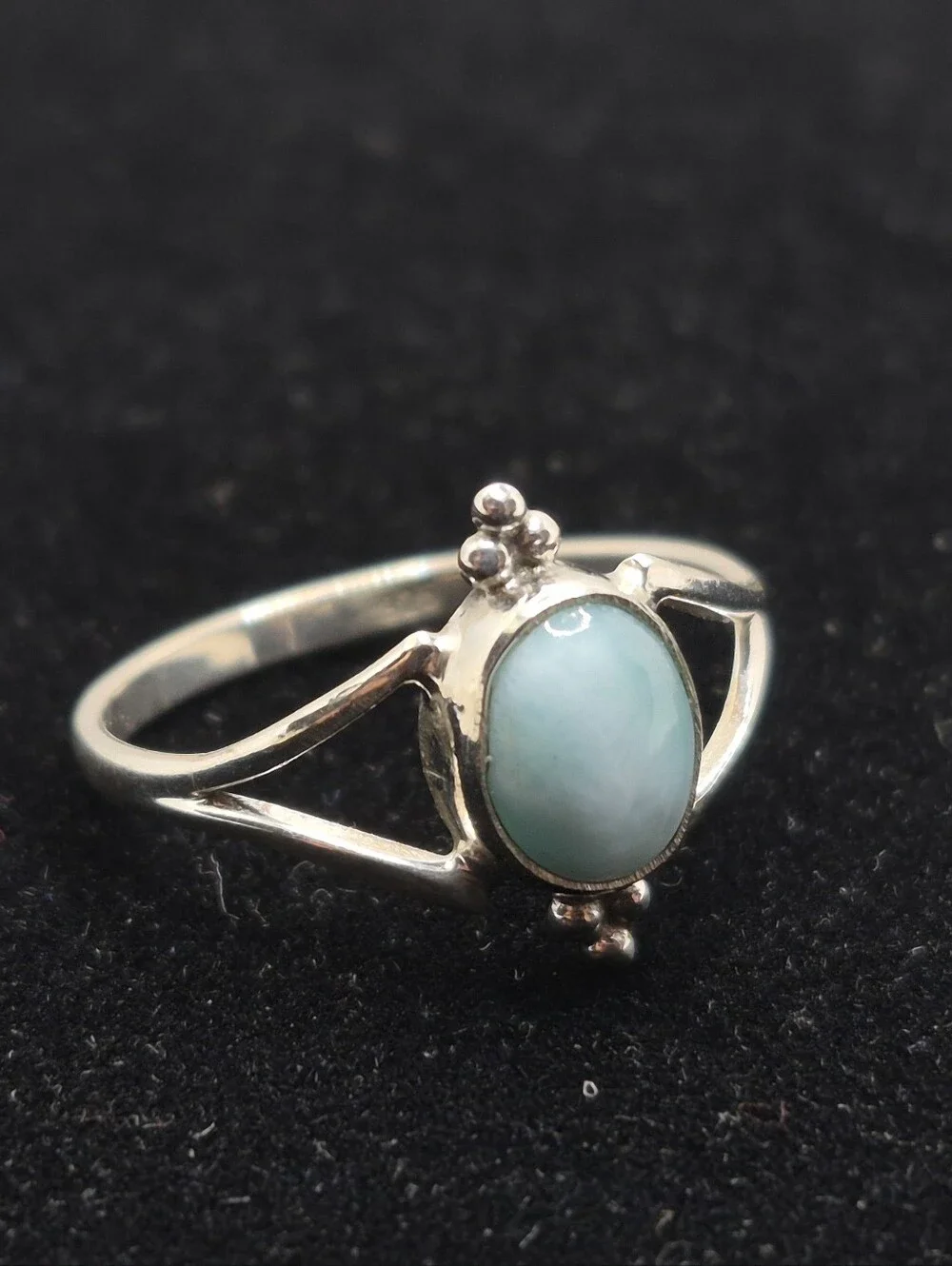 .925 Sterling Silver Elegant Women's Oval Design Larimar Ring